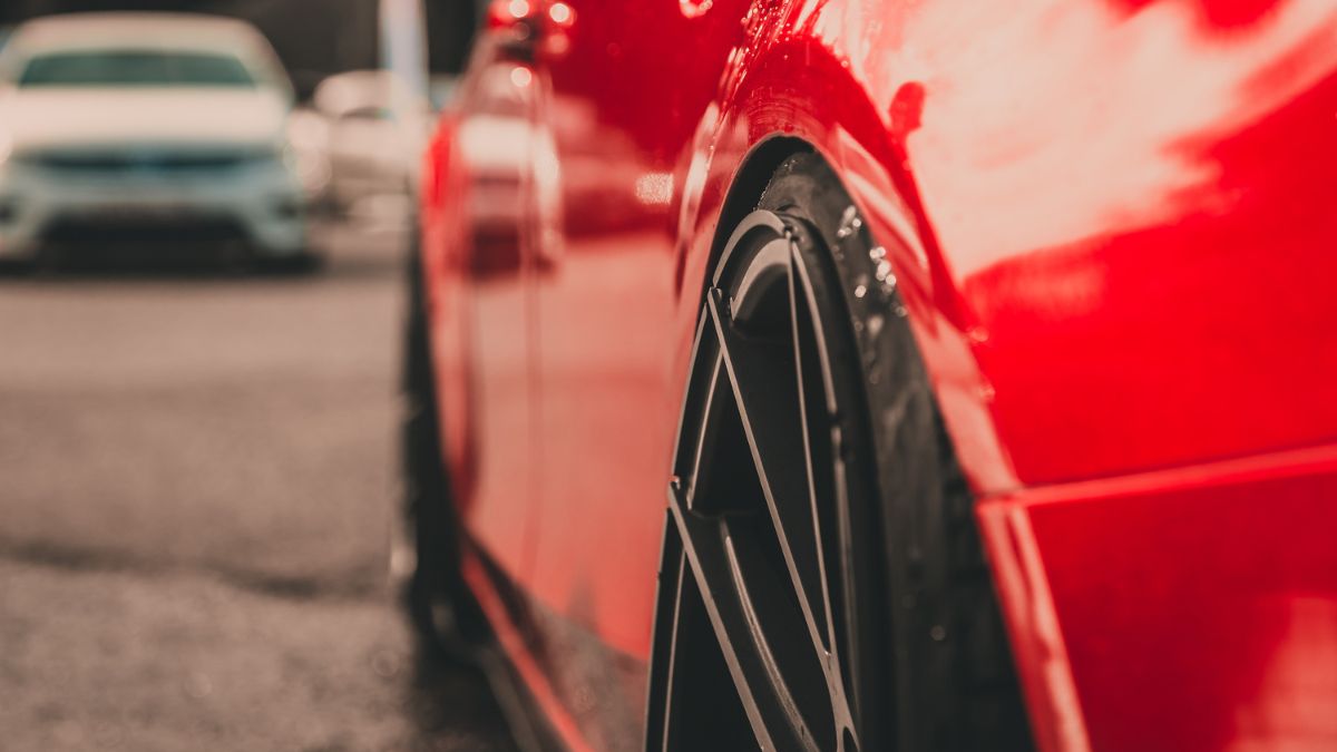 How Your Car’s Center of Gravity Affects Its Handling