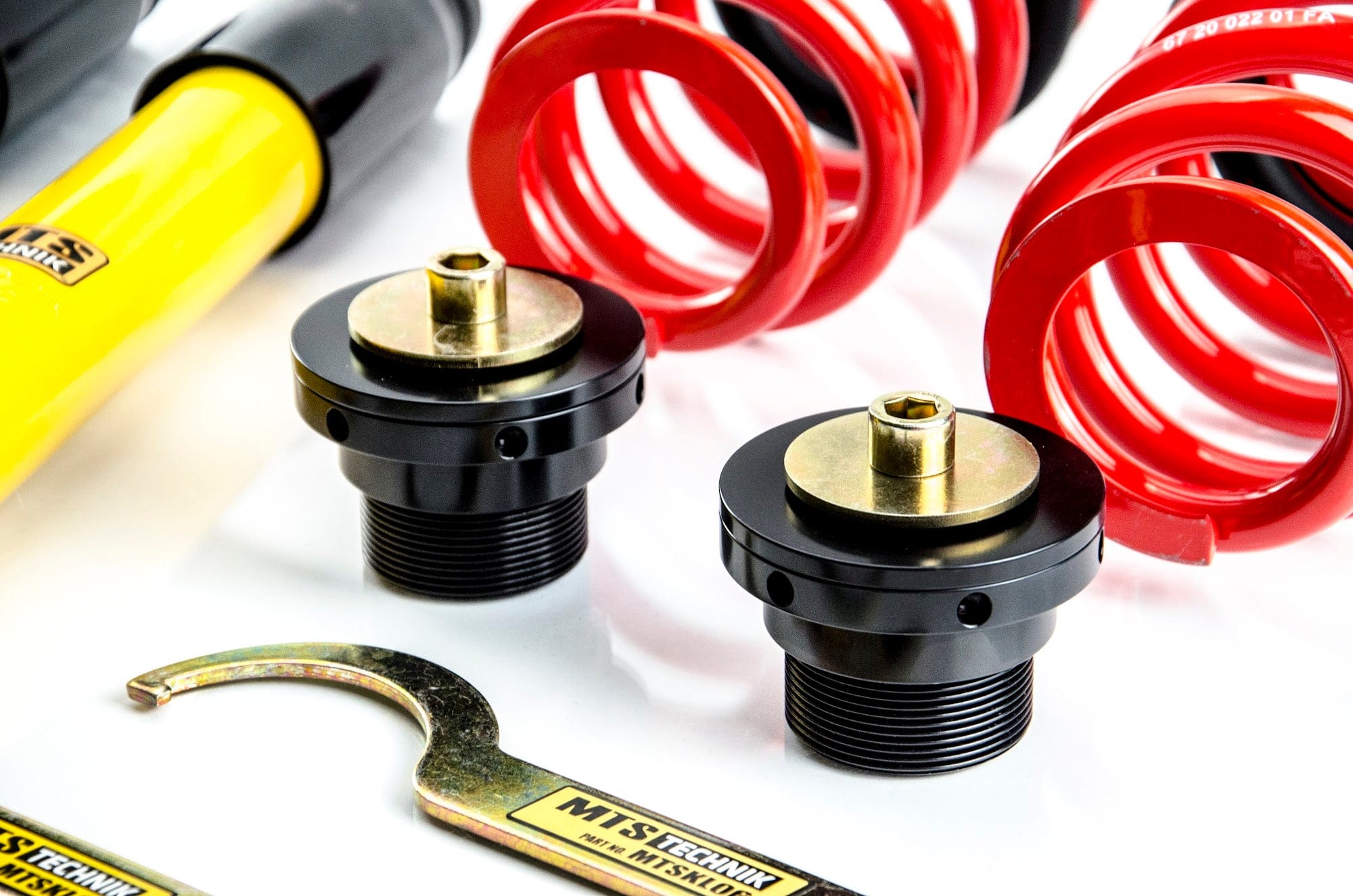 MTS Technik Street Series Coilover Kit for 1992-1996 BMW 840Ci (E31) XMTSGWBM48