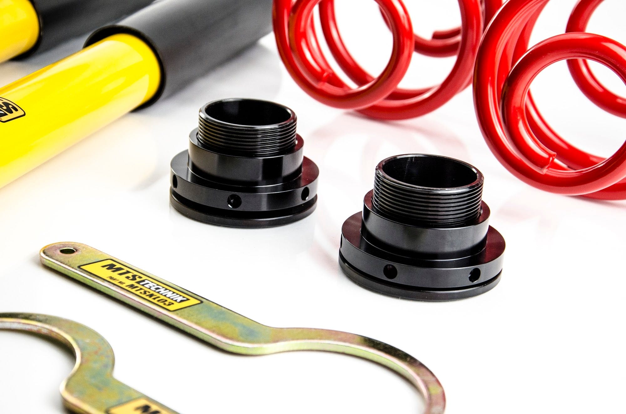 MTS Technik Street Series Coilover Kit - Without Rear Top Mount, Inox Housing< 45mm Strut for 1985-1993 BMW 325i (E30) XMTSGWBM15