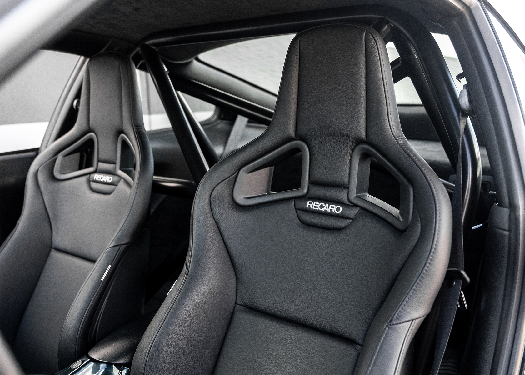 Studio RSR roll bar for 1999-2005 Porsche 911 (996) — view 5