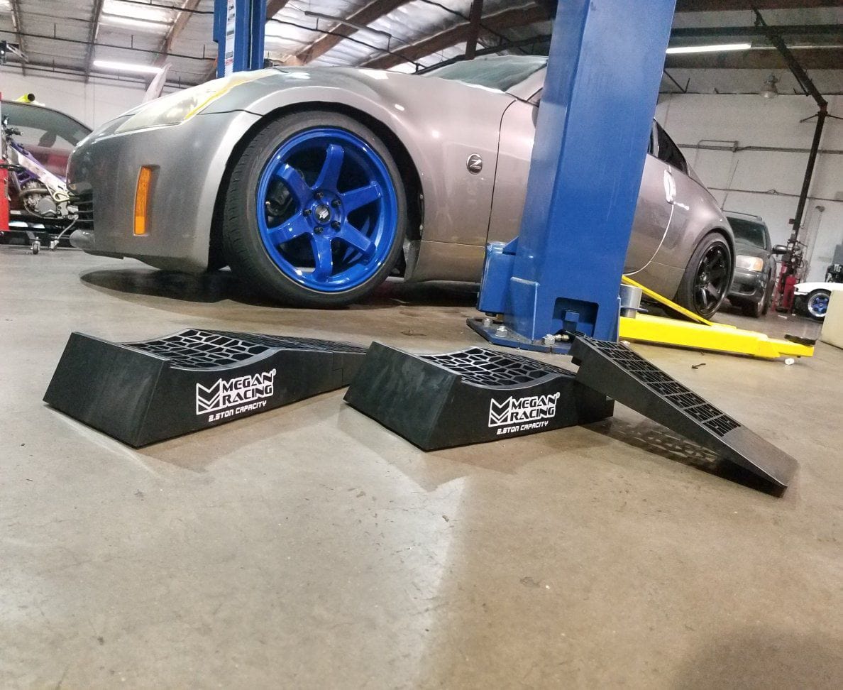 Megan Racing Low Profile Drive-On Ramps (Set of 2) MR-RAMP-01