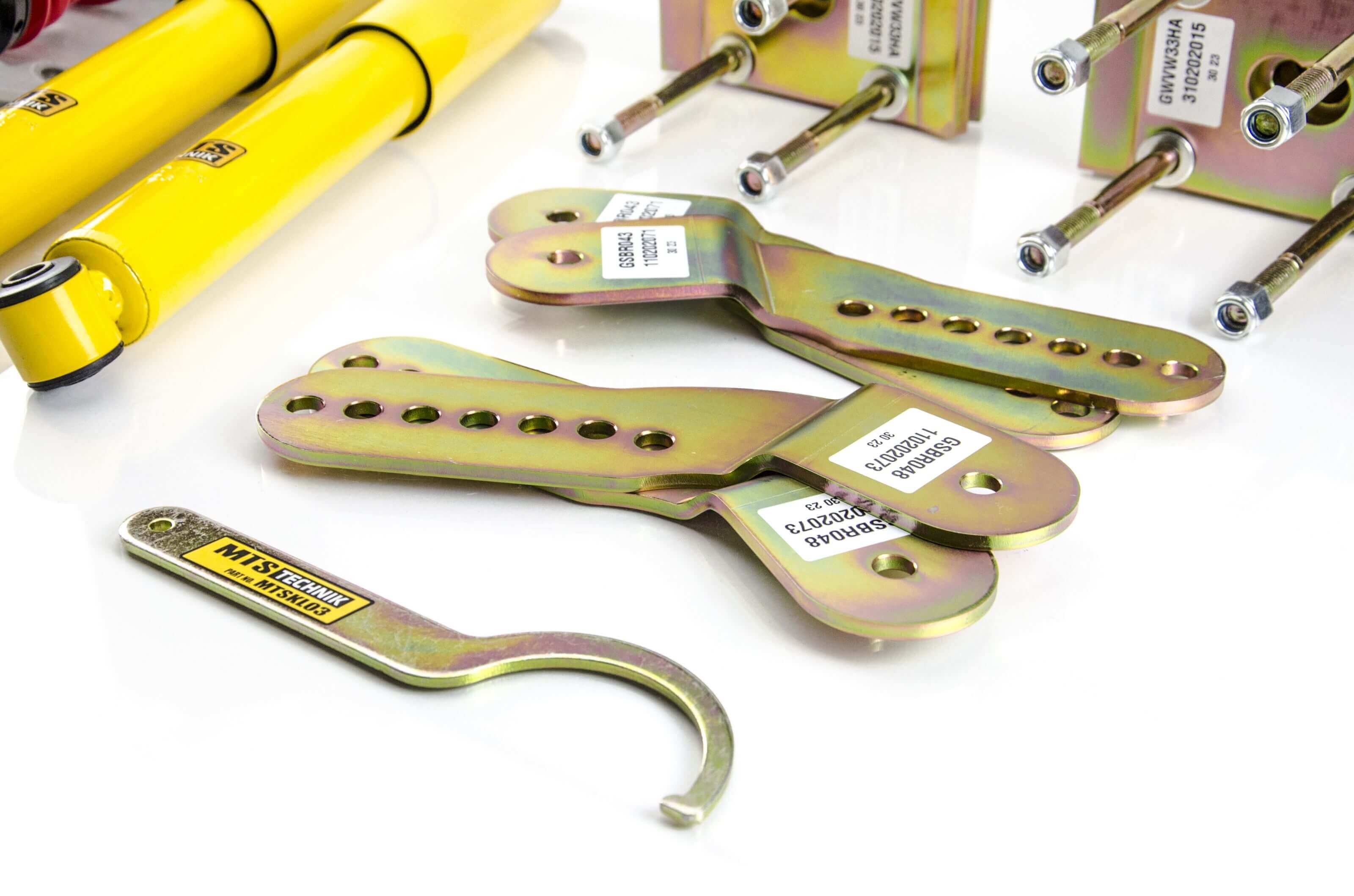 MTS Technik Street Series Suspension Coilover Kit for 2014-2020 Volkswagen Caddy MK4 ((Typ 2K) XMTSGWVW49